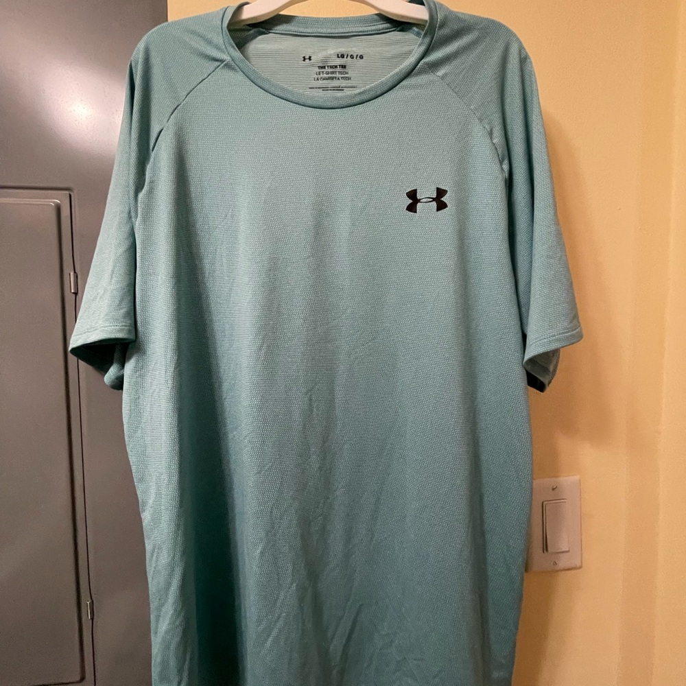 Under Armour Men's Aqua Short Sleeve Tee